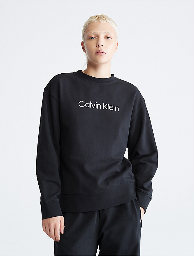 Calvin Klein Cotton Embroidery Logo Crew Neck T-Shirt Black at CareOfCarl.c