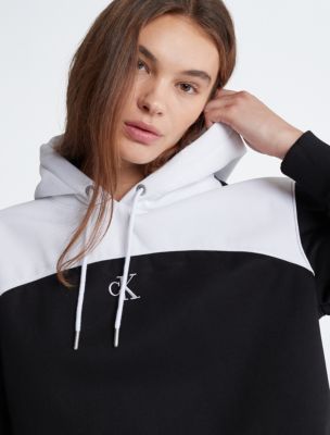 ★ ★ Unisex CKJ Small Monogram Logo Colorblock B 40JM820_410_main_3894x4755_Hi_