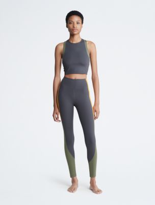 Performance Embrace Cropped Tank Top + 7/8 Leggings