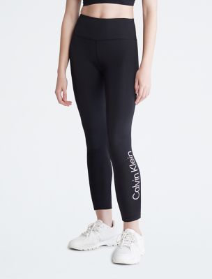 Performance Sleek High Rise 7/8 Leggings