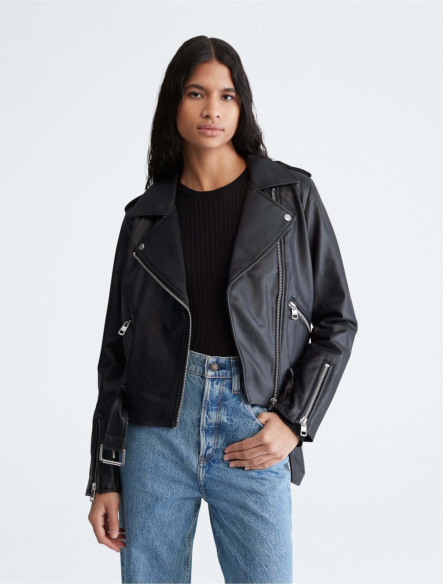 Arriba 35+ imagen calvin klein faux leather biker jacket