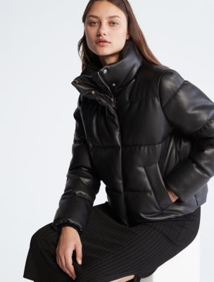 Calvin Klein Men's Classic Faux Leather Puffer, Black, Medium, Black,  Medium : : Clothing, Shoes & Accessories