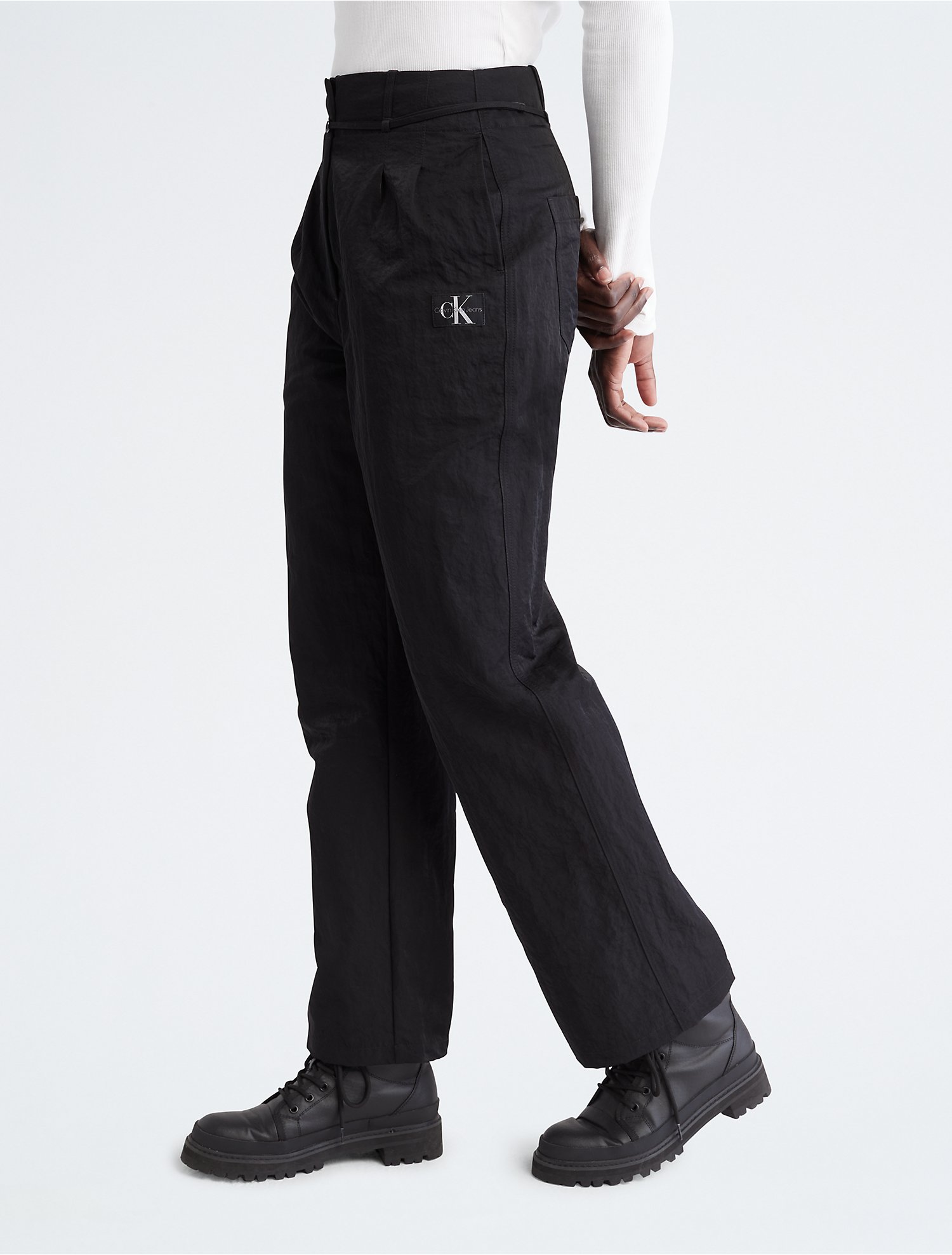 Crinkle Nylon Tapered Pants | Calvin Klein® USA