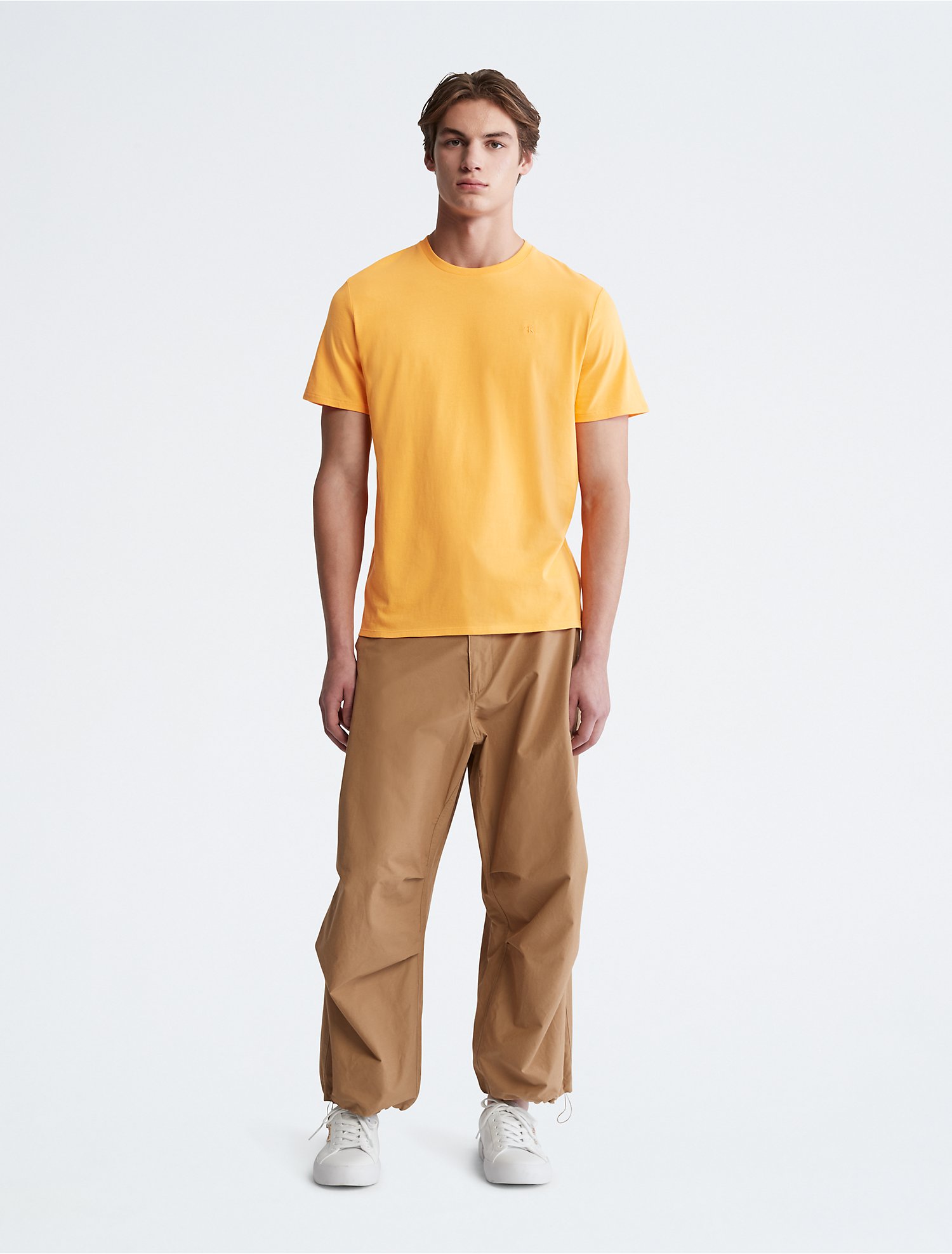 Vuggeviser Abundantly Landbrug Smooth Cotton Solid Crewneck T-Shirt | Calvin Klein