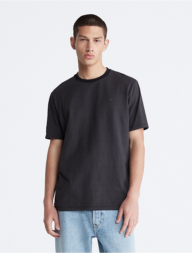 Archive Logo | T-Shirt Calvin Relaxed Klein® Fit Crewneck USA