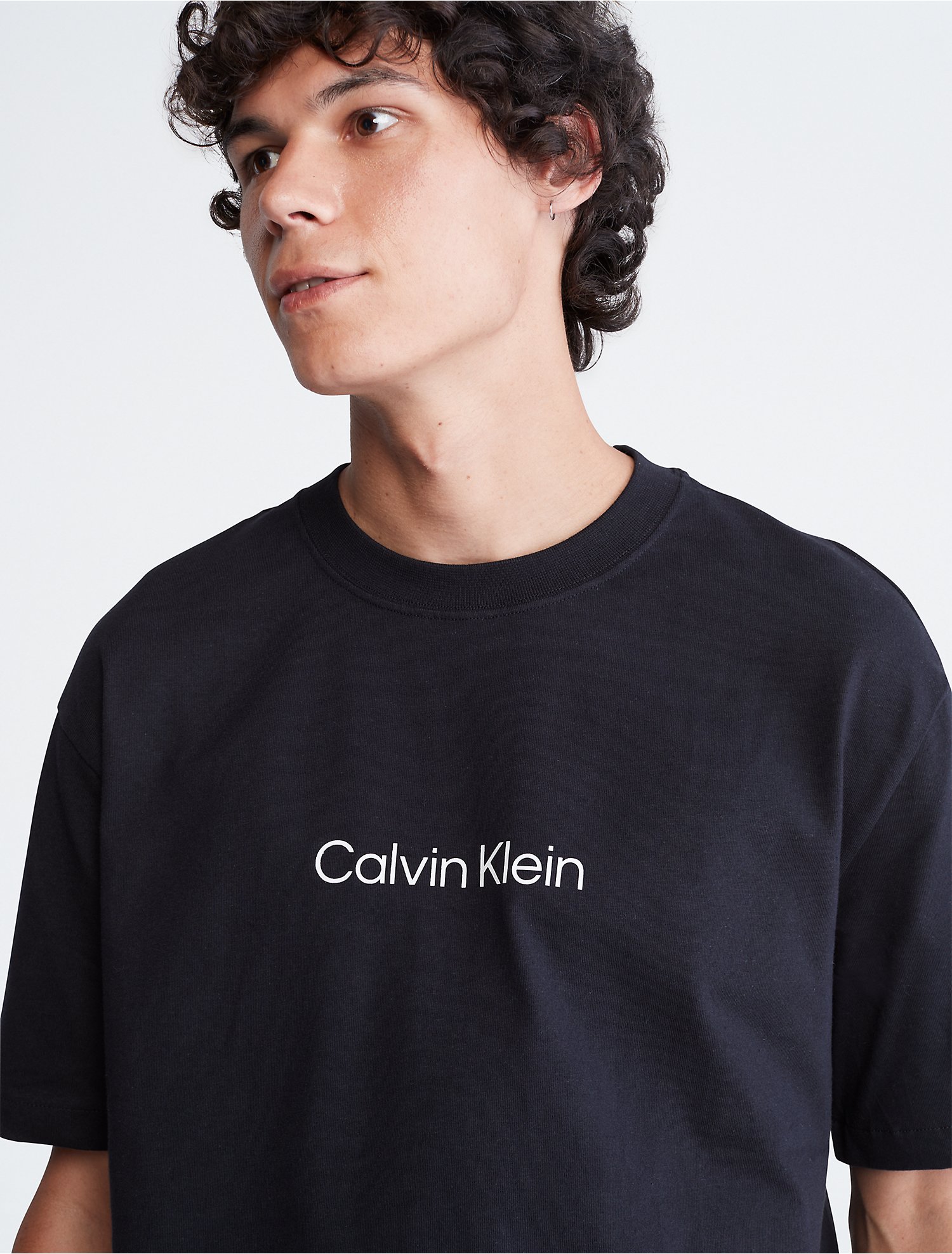 Betreffende soep Zeestraat Relaxed Fit Standard Logo Crewneck T-Shirt | Calvin Klein