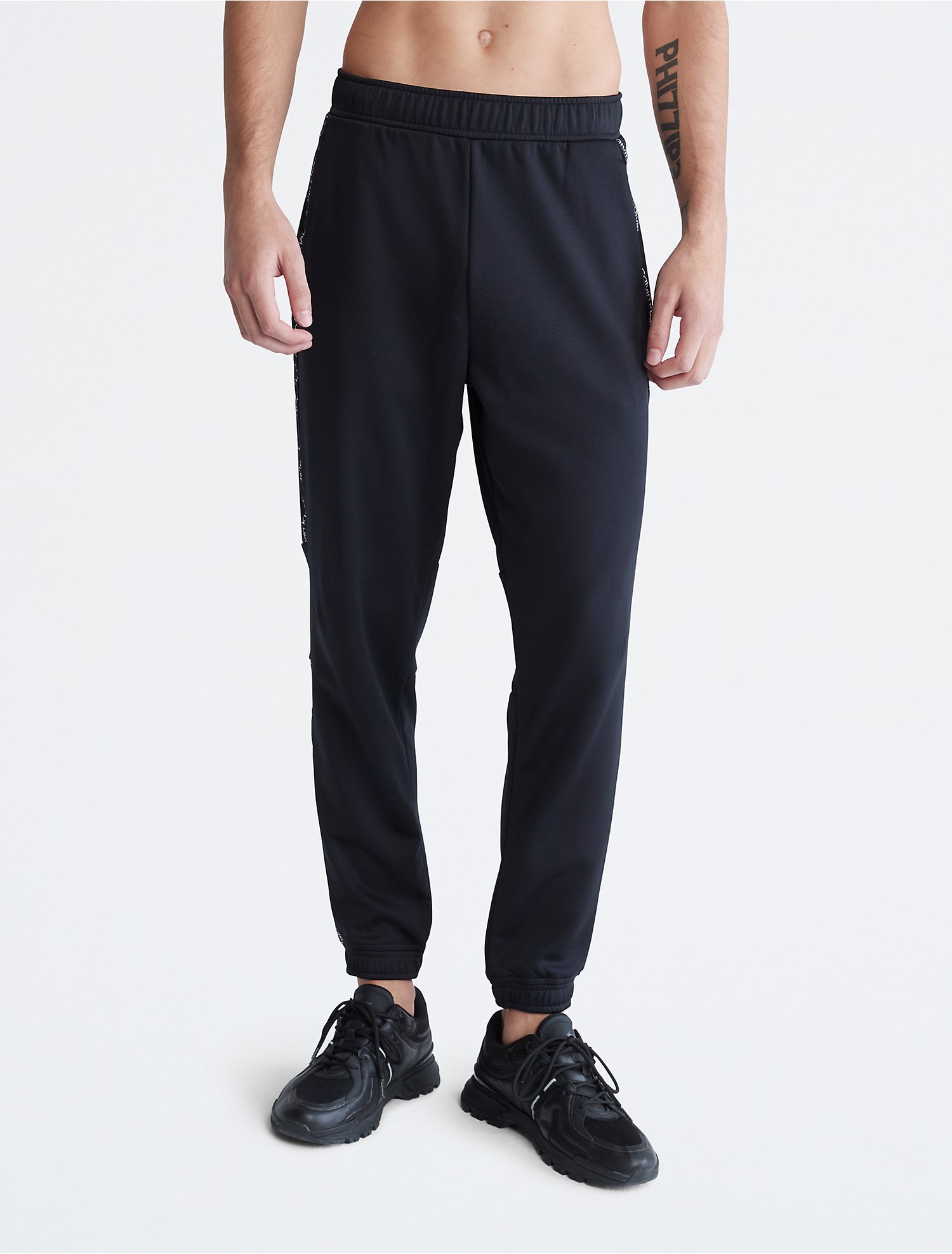 Performance Active Icon Knit Pants | Calvin Klein® Canada