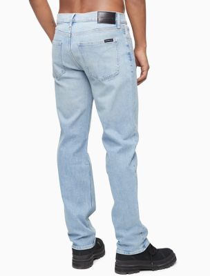 Buy Calvin Klein Jeans Men Blue Straight Fit Light Fade Pure Cotton Jeans -  Jeans for Men 21085650