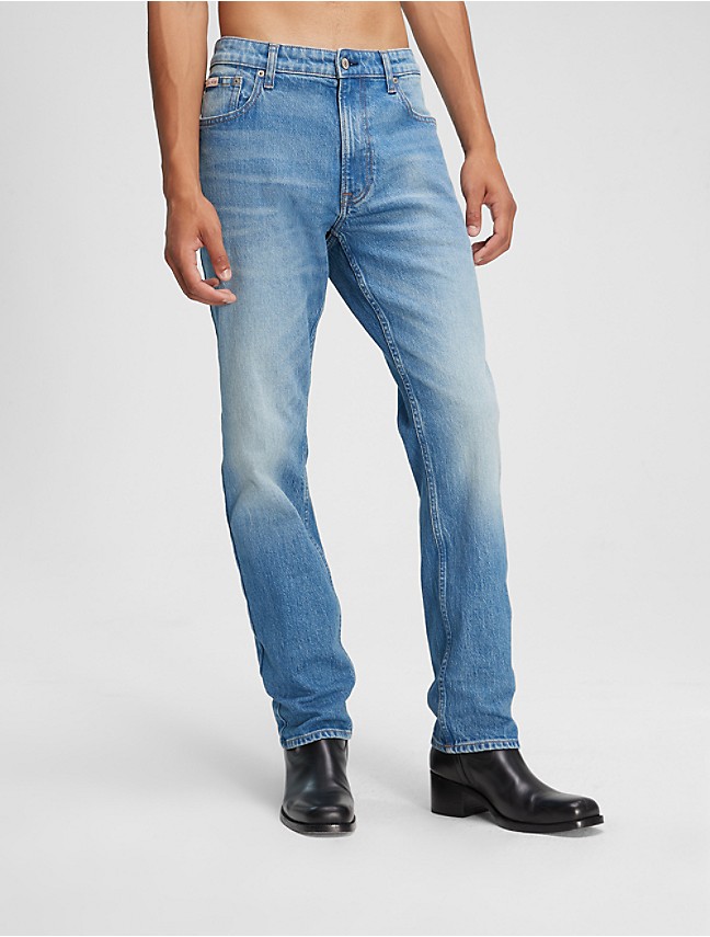 Buy Calvin Klein Jeans Men Blue Straight Fit Light Fade Pure Cotton Jeans -  Jeans for Men 21085650