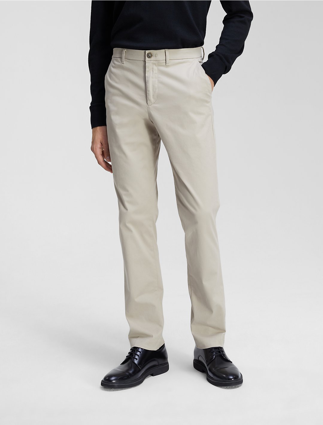 Infinite Flex Slim Fit 4-Pocket Chino Pants | Calvin Klein® Canada
