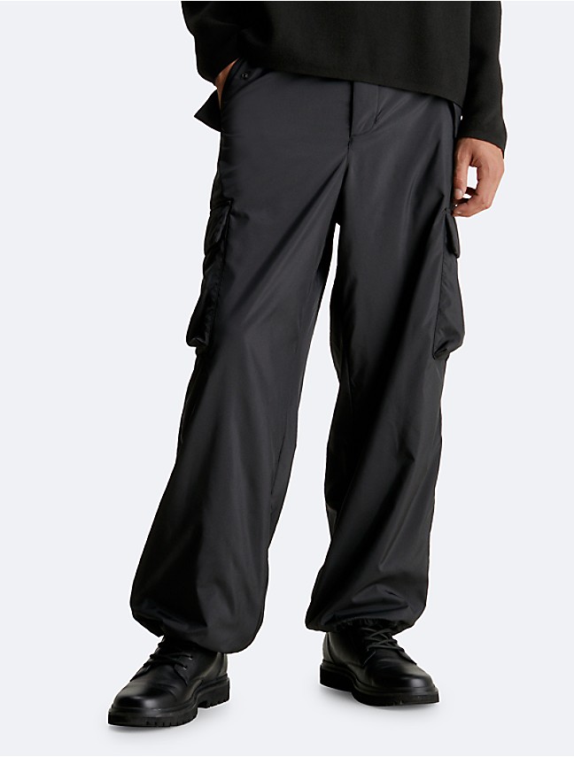 Calvin Klein Men's Slim Fit Stretch Wicking Sport Tech Zip Pocket Jogger  Pants