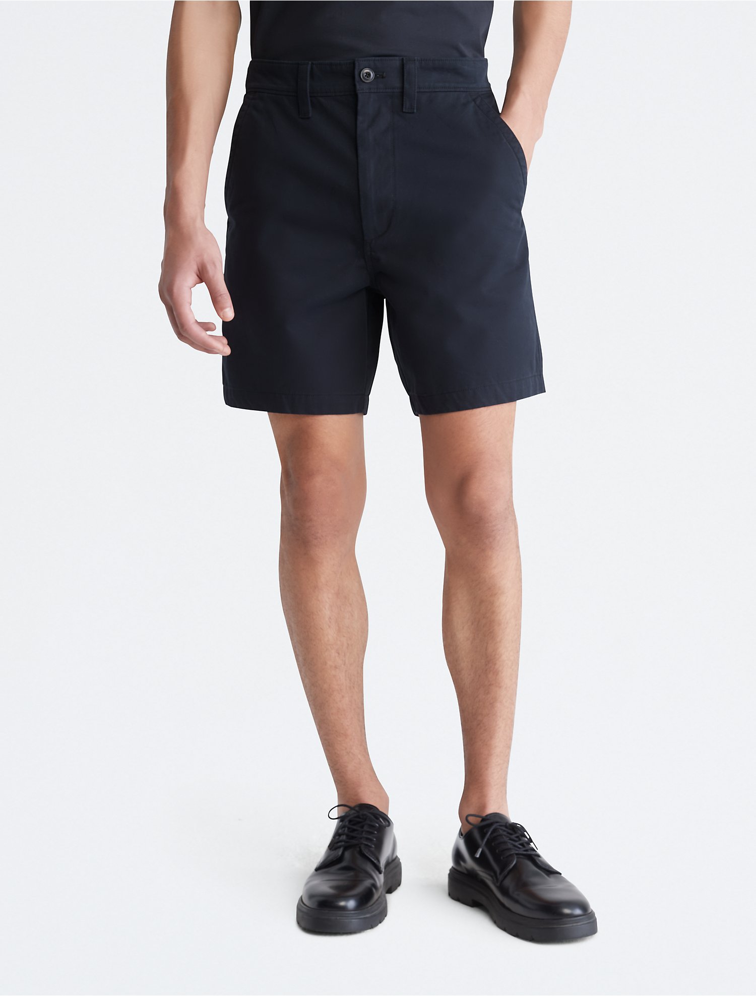 Utility 7-Inch Chino Shorts | Calvin Klein® Canada