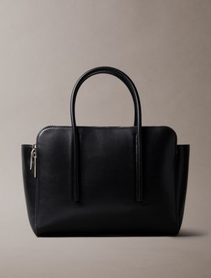 Carryall Leather Medium Tote Bag