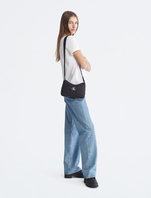 Calvin Klein Jeans CITY NYLON ROUND SHOULDER23 Black - Free