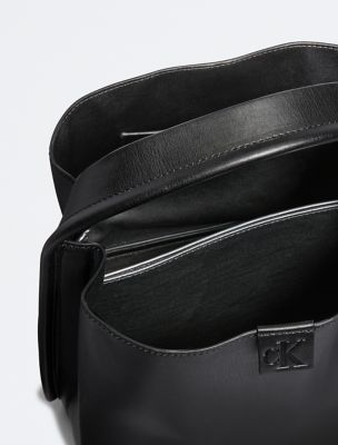 Calvin klein bucket online bag black