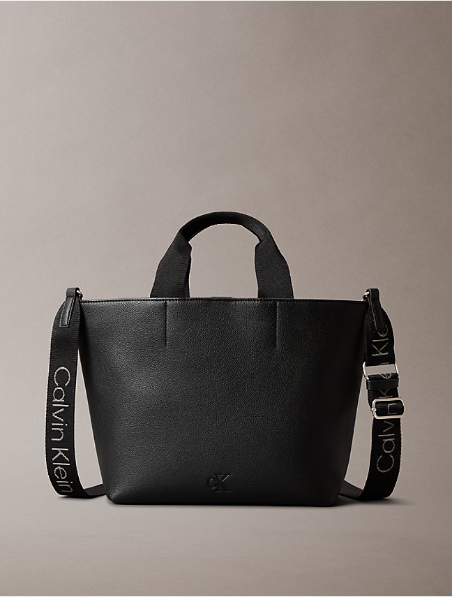 Archive Hardware Saddle Bag | Calvin Klein Archive Hardware Saddle Bag | Calvin Klein