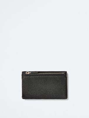 Stalking the longchamp website has paid off bc this pouch is the