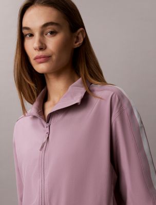 Женские куртки Calvin Klein Commuter Logo Tape Woven Jacket — фото 3