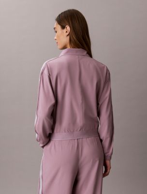 Женские куртки Calvin Klein Commuter Logo Tape Woven Jacket — фото 4