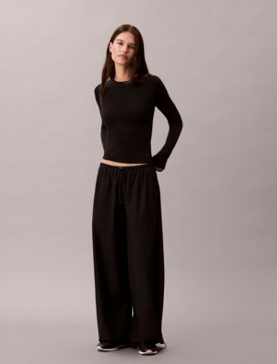 Женские футболки Calvin Klein Nylon Stretch Slim T-Shirt — фото 5