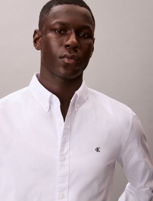 Мужские рубашки Calvin Klein Solid Oxford Classic Button-Down Shirt — фото 2