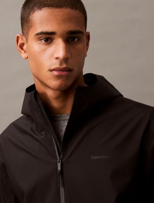 Мужские куртки Calvin Klein Water Resistant Unlined Rain Jacket — фото 2