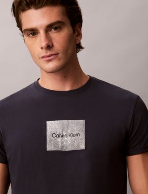 Мужская футболка Calvin Klein Textured Box Graphic Classic Crewneck, цвет: Синий