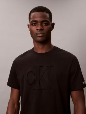 Мужские футболки Calvin Klein Embossed Monogram Classic T-Shirt — фото 3