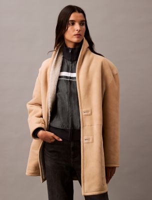 Женские куртки Calvin Klein Reversible Shearling Coat — фото 3