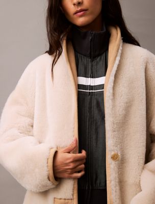 Женские куртки Calvin Klein Reversible Shearling Coat — фото 5