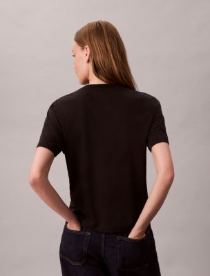 Женские футболки Calvin Klein Supima Cotton Emblem Logo Graphic Classic T-Shirt — фото 4