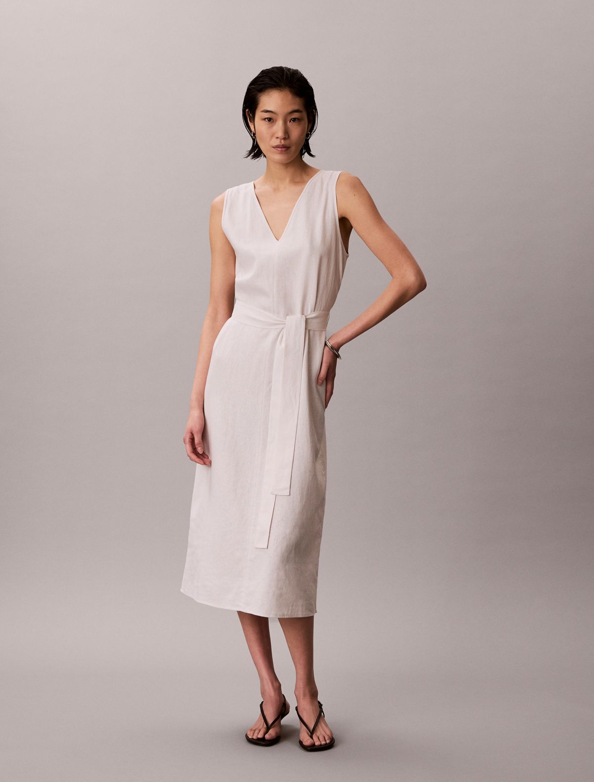 Linen Blend V-Neck Sleeveless Belted Dress