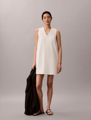 Женские платья Calvin Klein Interlock V-Neck Mini Dress — фото 6