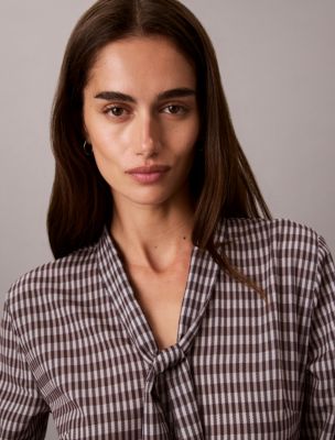 Женский топ Calvin Klein Printed Scarf Neck Long Sleeve Top, цвет: Железный — фото 2