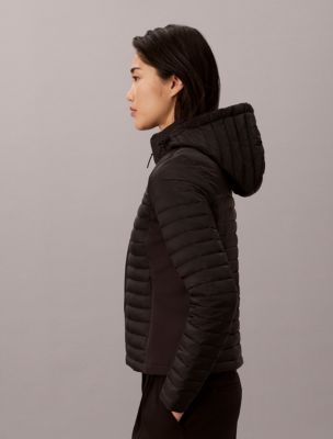 Женские куртки Calvin Klein Packable Puffer Jacket — фото 4
