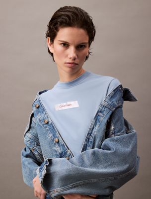 T-shirt classique à logo scintillant, denim délavé