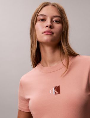 Женские футболки Calvin Klein Monogram Logo Block Crewneck T-Shirt — фото 3