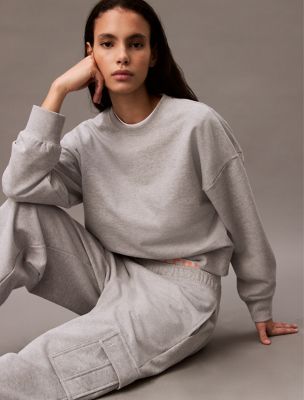 ★ ★ 2color women's relaxed fit archive logo cre Archive Logo Fleece Relaxed Sweatshirt | Calvin Klein