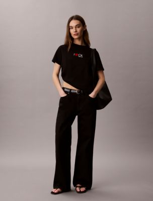 Женские футболки Calvin Klein Heart Logo Classic T-Shirt — фото 2