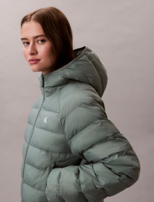 Женские куртки Calvin Klein Packable Lightweight Puffer Jacket — фото 2