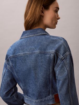 Женские куртки Calvin Klein Cropped Denim Trucker Jacket — фото 4