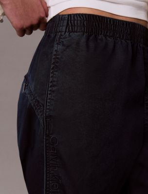 Женские джинсы Calvin Klein Denim Parachute Pants — фото 4