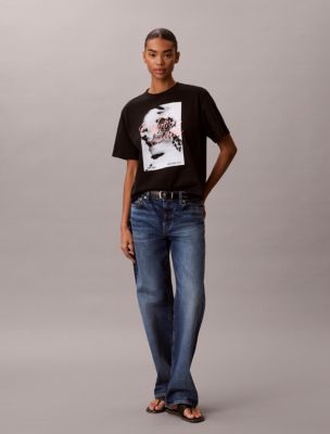 Женские футболки Calvin Klein Faded Script Logo Graphic Boxy T-Shirt — фото 2