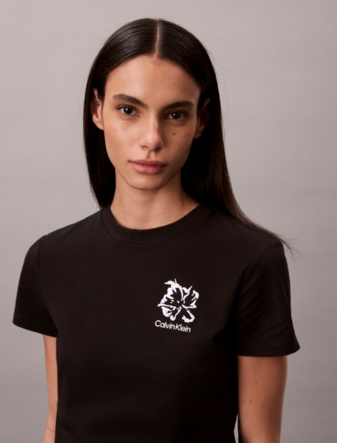 Женские футболки Calvin Klein Flower Logo Graphic Slim T-Shirt