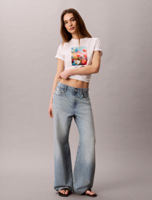Женские футболки Calvin Klein Flower Graphic Classic T-Shirt — фото 2