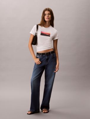 Женские футболки Calvin Klein City Sunset Logo Graphic Classic T-Shirt — фото 6