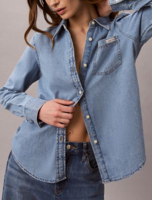 Женские рубашки Calvin Klein Denim Classic Button-Down Shirt — фото 6