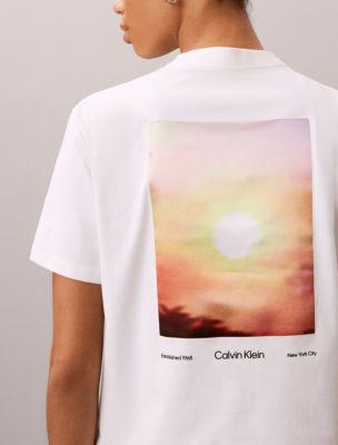 Женские футболки Calvin Klein Sun Graphic Cooling Jersey Classic Tee — фото 2