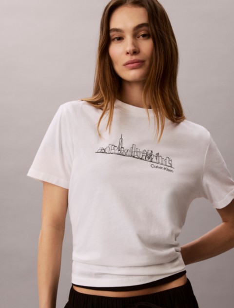 Женские футболки Calvin Klein New York Cityscape Classic Graphic Tee