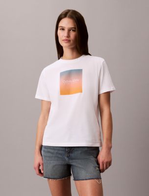 Женские футболки Calvin Klein Sunset Graphic Classic Tee — фото 3